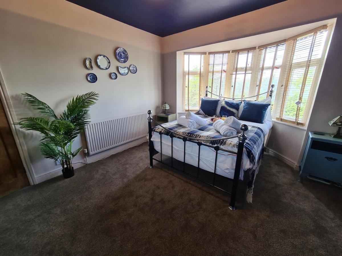 Rumer Hill House A Unique Boutique Styled Place To Stay In Cannock Close To A5 The Mcarthur Glen Outlet Great Wyrley Eksteriør billede